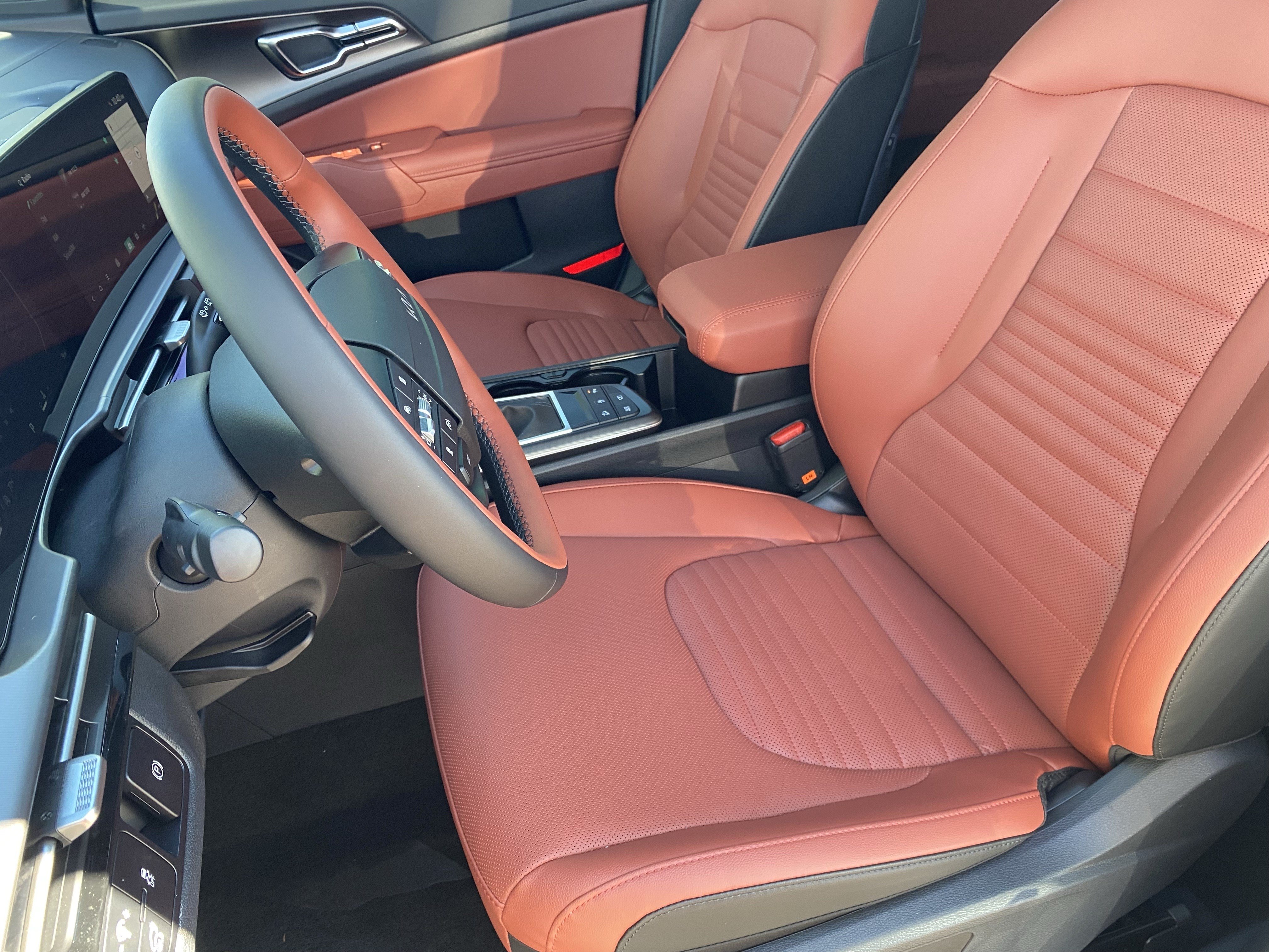New 2026 Kia Sportage SX FWD image 18