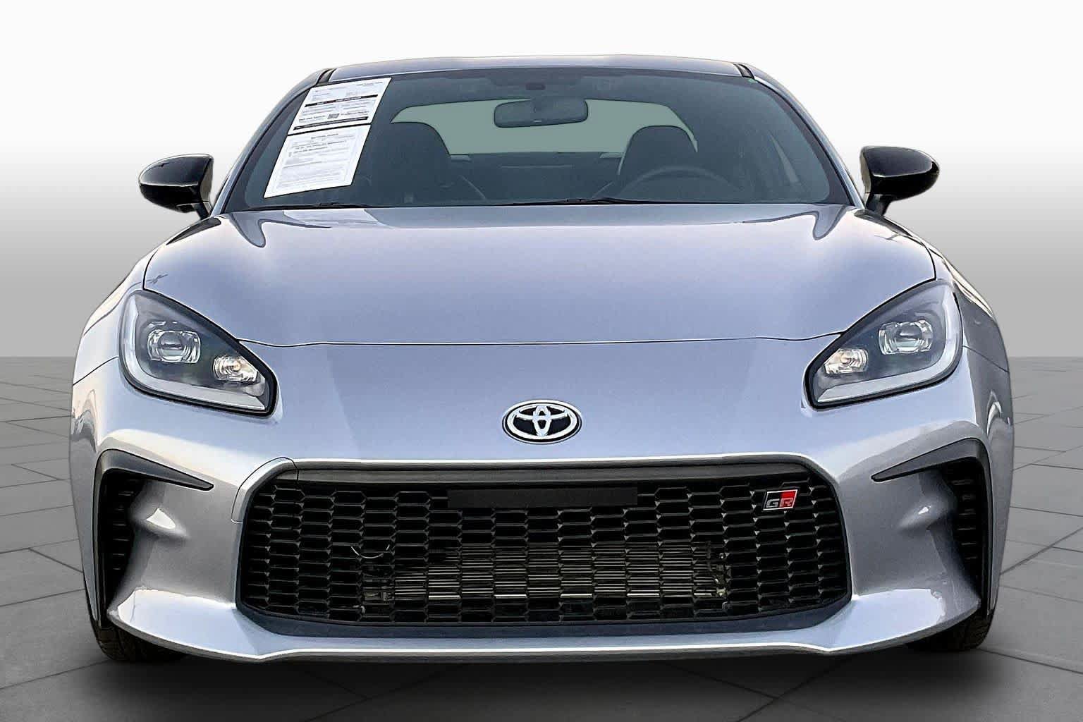 Used 2026 Toyota GR86 Premium w/ Performance Package RWD image 4