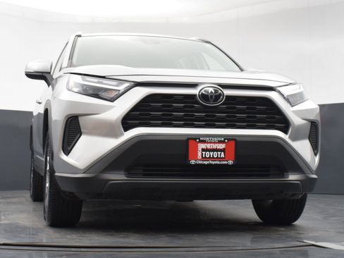 Used 2024 Toyota RAV4 XLE AWD/4WD image 28