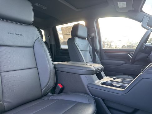 New 2026 GMC Sierra 2500 Denali w/ Denali Reserve Package image 11