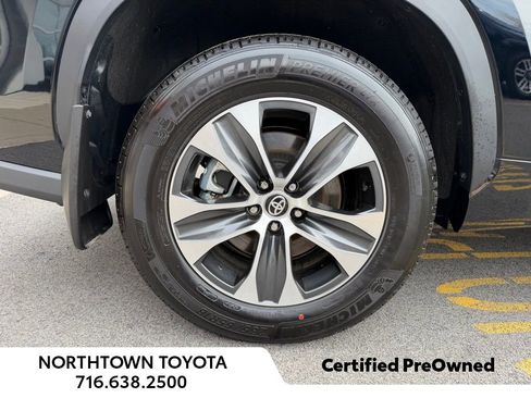 Used 2026 Toyota Highlander XLE image 29