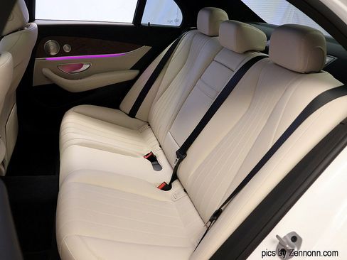 Used 2023 Mercedes-Benz E 350 4MATIC Sedan image 12