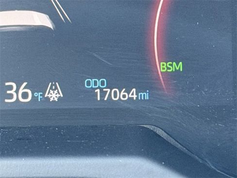 Used 2024 Toyota RAV4 Adventure image 30