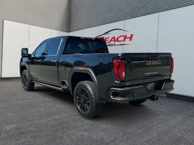Used 2022 GMC Sierra 2500 Denali w/ Denali Black Diamond Edition AWD/4WD image 11