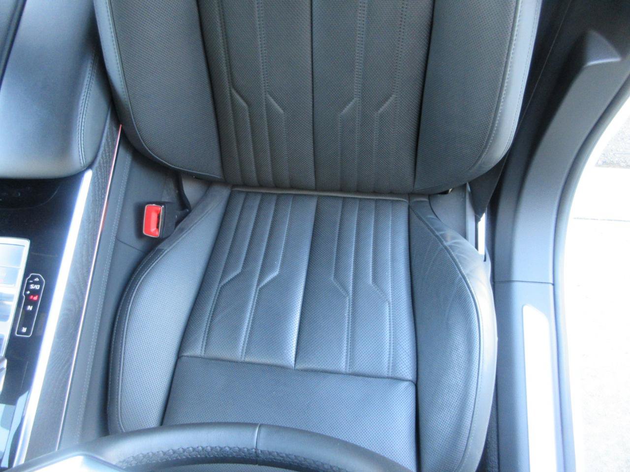 Used 2025 Audi A8 L 3.0T w/ EXECUTIVE PACKAGE w/ Executive Package AWD/4WD image 11