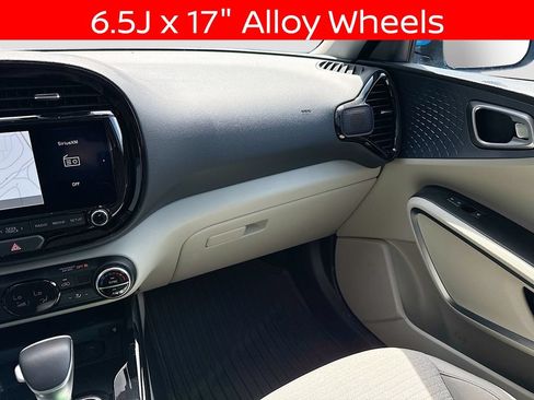 Used 2025 Kia Soul EX FWD image 21