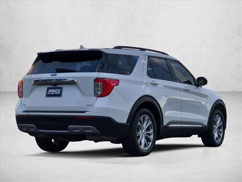 Used 2020 Ford Explorer XLT w/ Equipment Group 202A RWD image 5