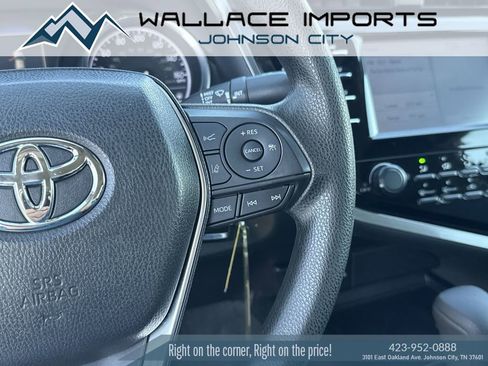 Used 2019 Toyota Camry LE image 19