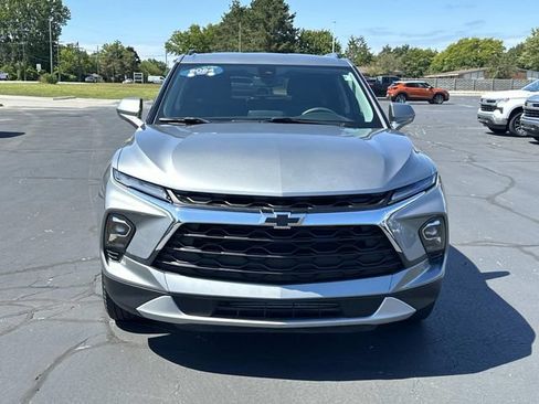 Certified 2024 Chevrolet Blazer LT w/ Convenience Package FWD image 3