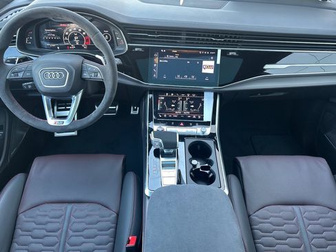 New 2025 Audi RS Q8 performance image 10