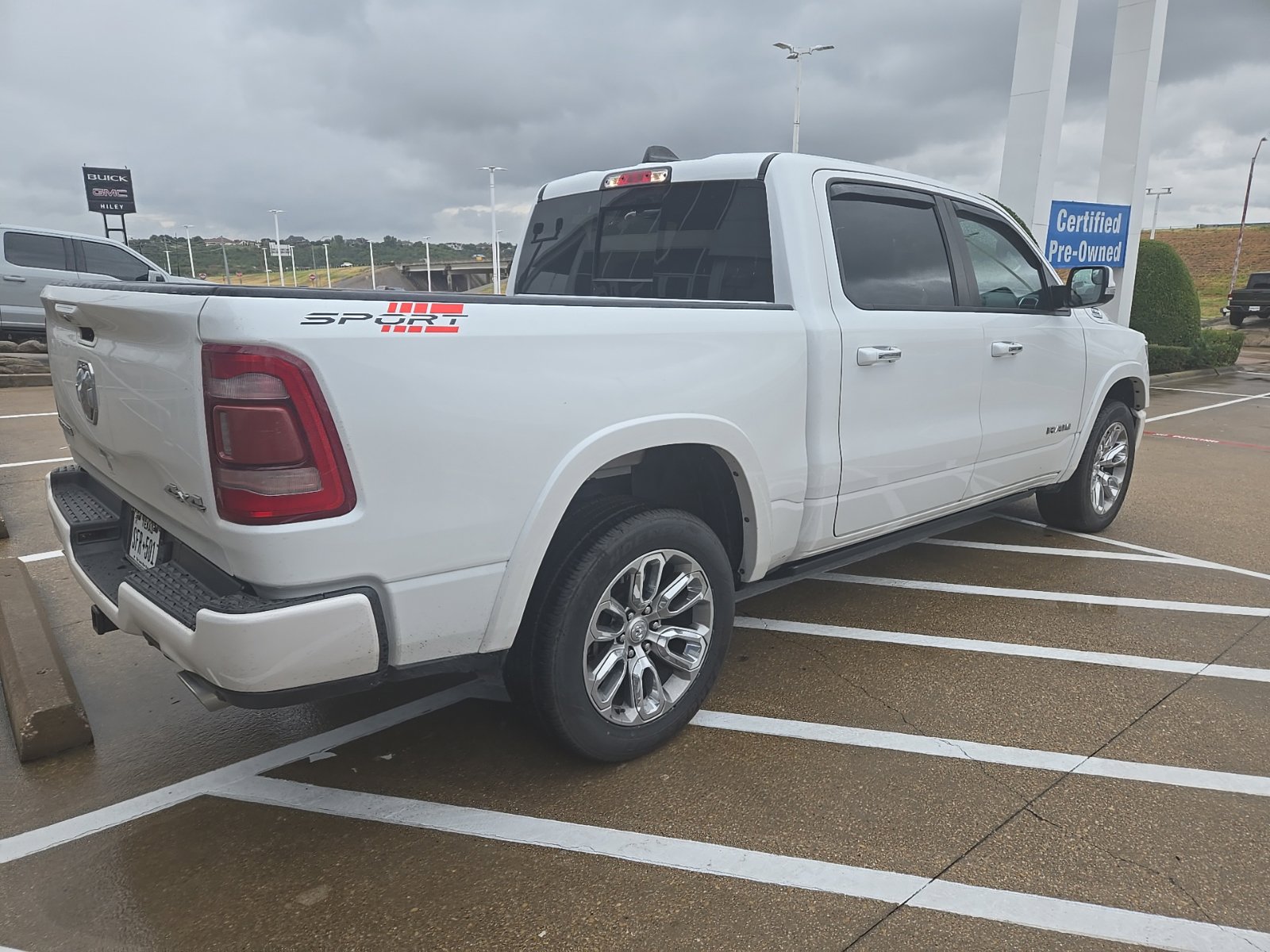 Used 2022 RAM 1500 Laramie w/ Laramie Southwest Edition AWD/4WD image 7