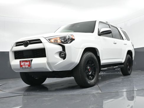 Certified 2023 Toyota 4Runner SR5 image 29