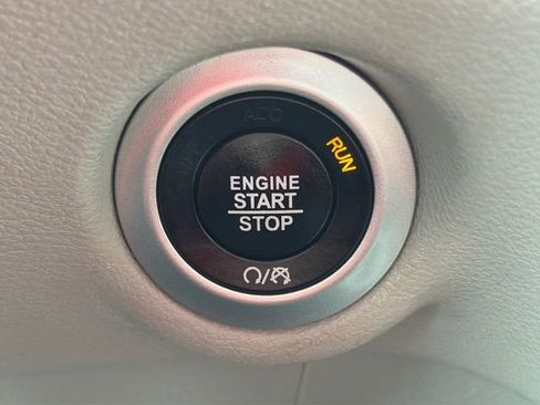 Used 2023 Chrysler Voyager LX FWD image 45