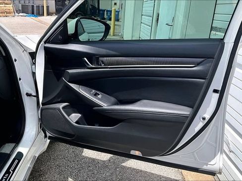 Used 2020 Honda Accord EX-L image 27