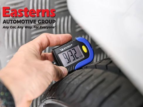 Used 2023 Tesla Model 3 Standard Range image 23