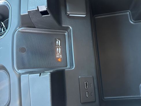 Used 2024 Chevrolet Silverado 1500 LT Trail Boss image 25