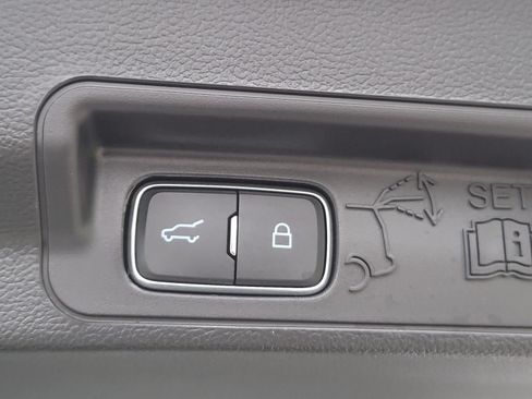 Used 2025 Ford Explorer ST AWD/4WD image 10