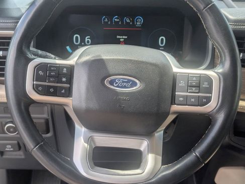 Used 2024 Ford Expedition Limited AWD/4WD image 16