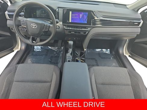 Used 2025 Toyota Camry LE AWD/4WD image 9
