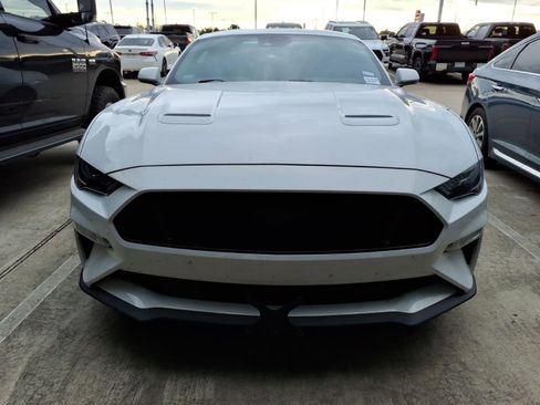 Used 2022 Ford Mustang GT Premium image 3