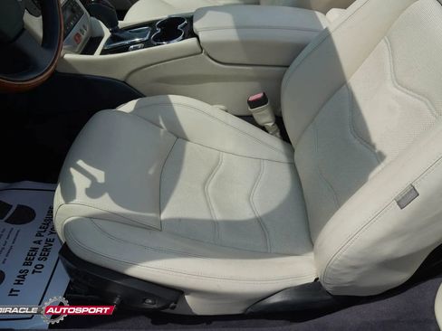 Used 2012 Maserati GranTurismo Sport image 19