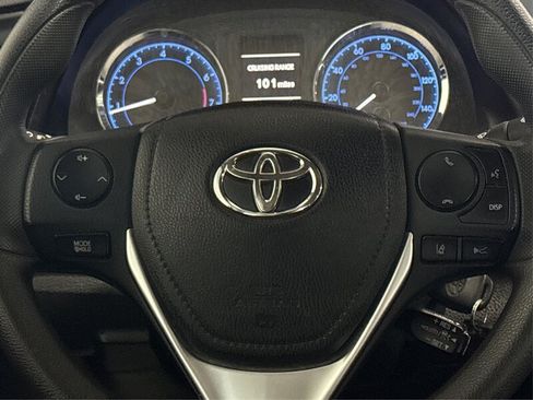 Used 2019 Toyota Corolla LE FWD image 15