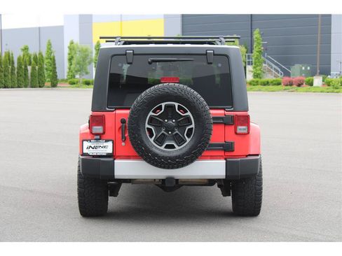 Used 2013 Jeep Wrangler Unlimited Sahara w/ Connectivity Group AWD/4WD image 3