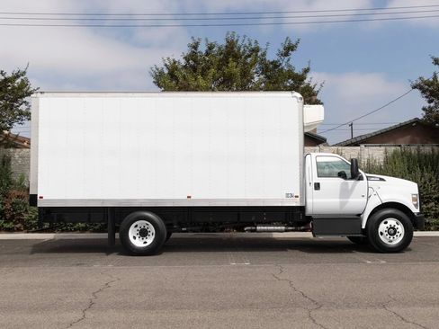 New 2025 Ford F650 2WD Regular Cab Super Duty image 15
