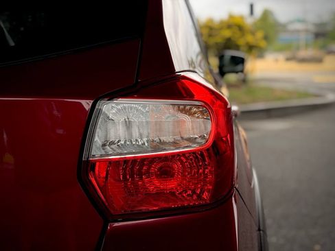 Used 2017 Subaru Crosstrek 2.0i Premium AWD/4WD image 16