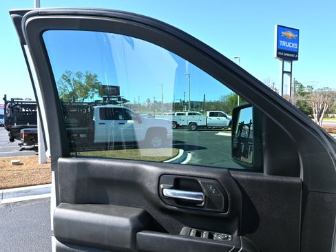 Used 2022 Chevrolet Silverado 2500 Custom w/ Custom Convenience Package image 23