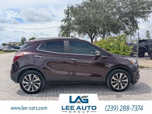 Used 2018 Buick Encore Preferred image 2