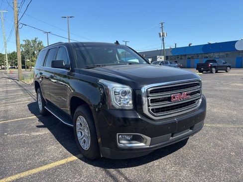 Used 2017 GMC Yukon SLT AWD/4WD image 7