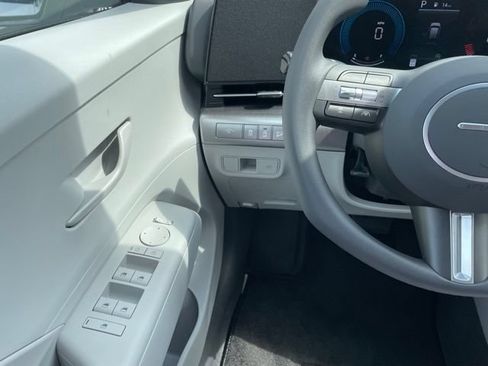 New 2026 Hyundai Kona SE FWD image 13