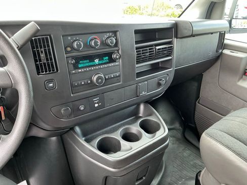 Used 2024 GMC Savana 2500 Work Van w/ Driver Convenience Package image 35
