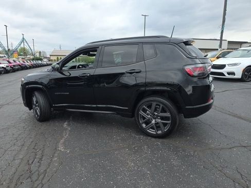 Used 2025 Jeep Compass Limited w/ High Altitude Package image 4