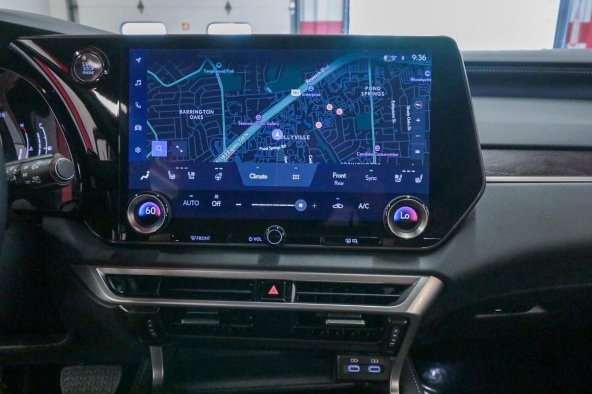 Used 2024 Lexus RX 350 Premium w/ Cold Area Package FWD image 18