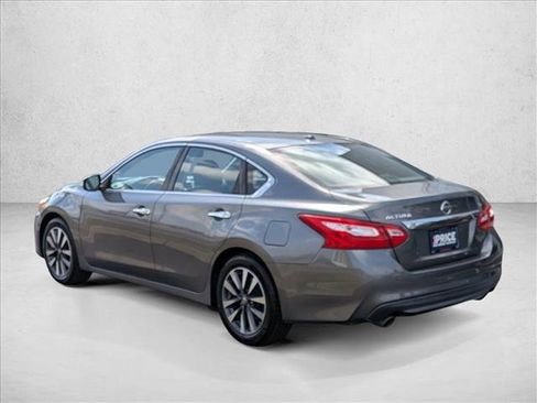 Used 2017 Nissan Altima 2.5 SL image 8
