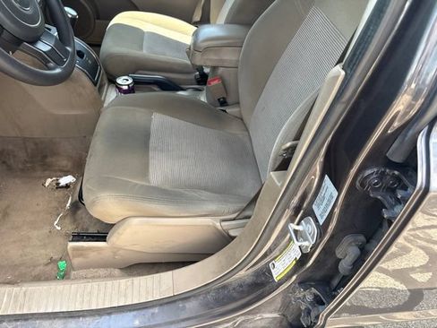Used 2017 Jeep Patriot Sport FWD image 6