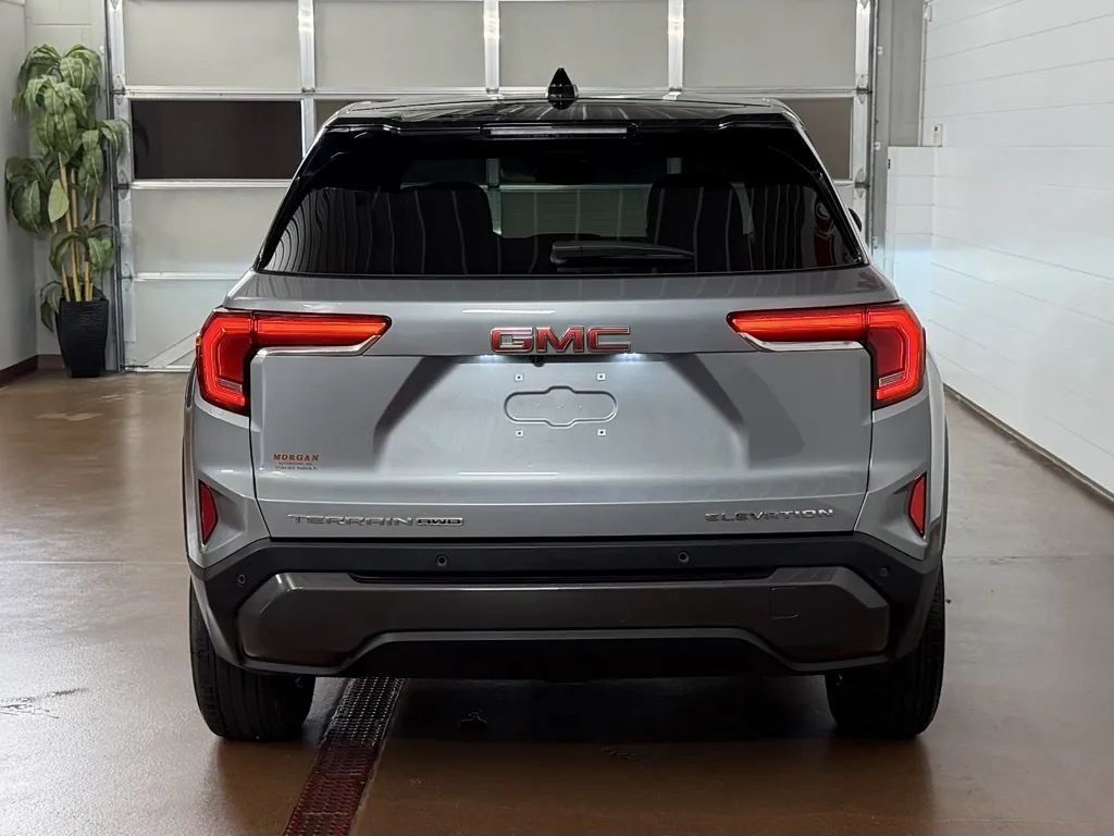 Used 2026 GMC Terrain Elevation AWD/4WD image 4