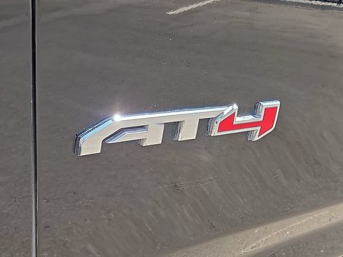 Used 2025 GMC Yukon AT4 Ultimate AWD/4WD image 7
