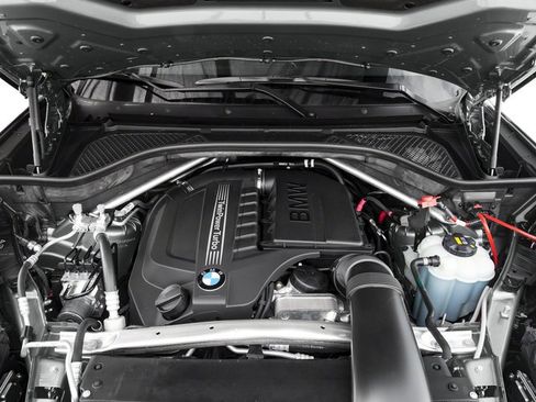 Used 2018 BMW X5 xDrive35i AWD/4WD image 16