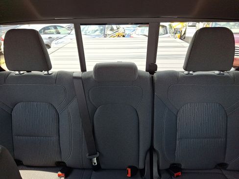 Used 2024 RAM 1500 Big Horn AWD/4WD image 19
