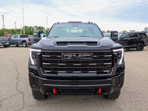 New 2026 GMC Sierra 2500 AT4X w/ LPO, Black Badging Package AWD/4WD image 34