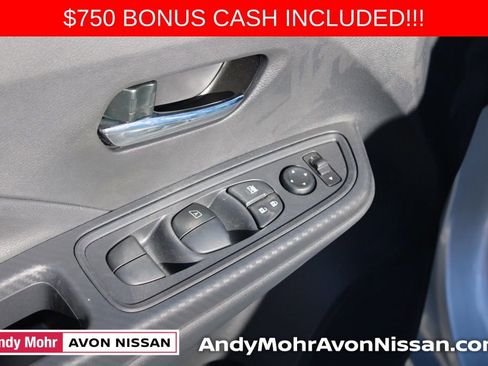 New 2025 Nissan Versa SV image 10