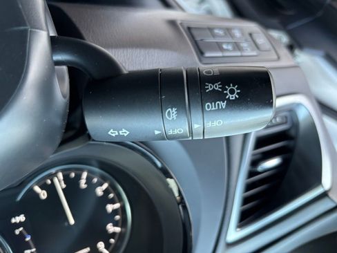 Used 2022 MAZDA CX-9 Signature image 20