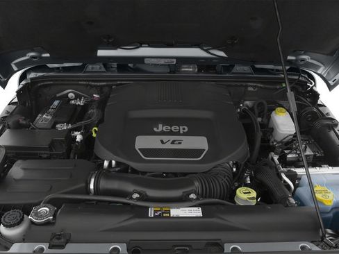 Used 2016 Jeep Wrangler Sahara w/ Connectivity Group AWD/4WD image 17