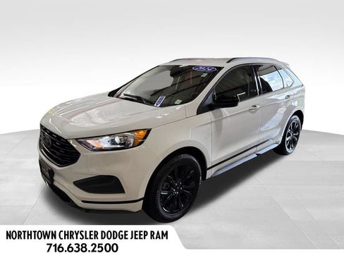 Used 2024 Ford Edge SE w/ Black Appearance Package AWD/4WD image 1