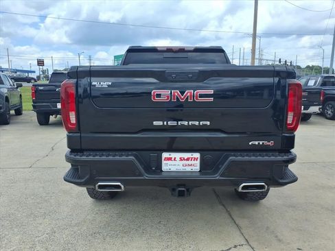 Used 2023 GMC Sierra 1500 AT4 w/ AT4 Premium Package AWD/4WD image 6