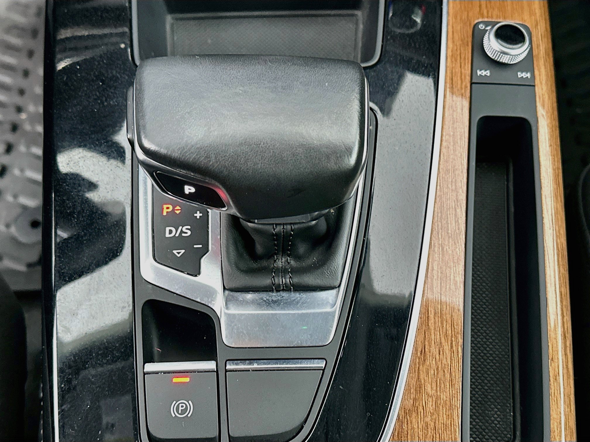 Used 2021 Audi Q5 Prestige w/ Prestige Package AWD/4WD image 24