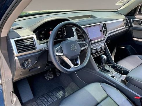 Used 2022 Volkswagen Atlas SE FWD image 17